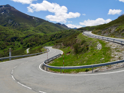 Three tight hairpin bends in the road ideal for Carver One